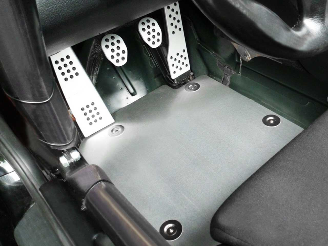 Rennline Track Mat -  Drivers Side - Full Race - SKU# TM09FR