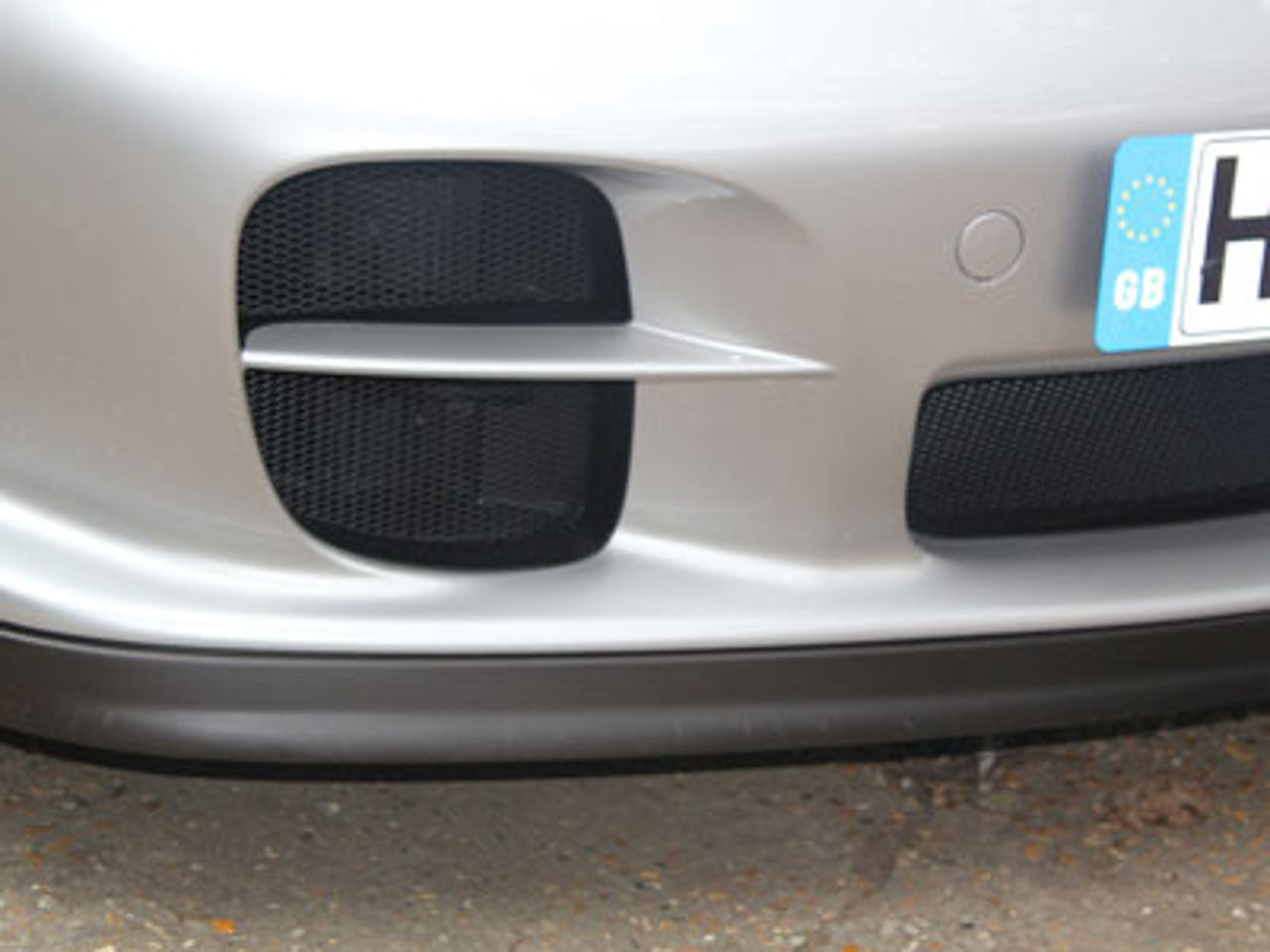 Porsche 911 (996) Radiator Protection Grill Screens