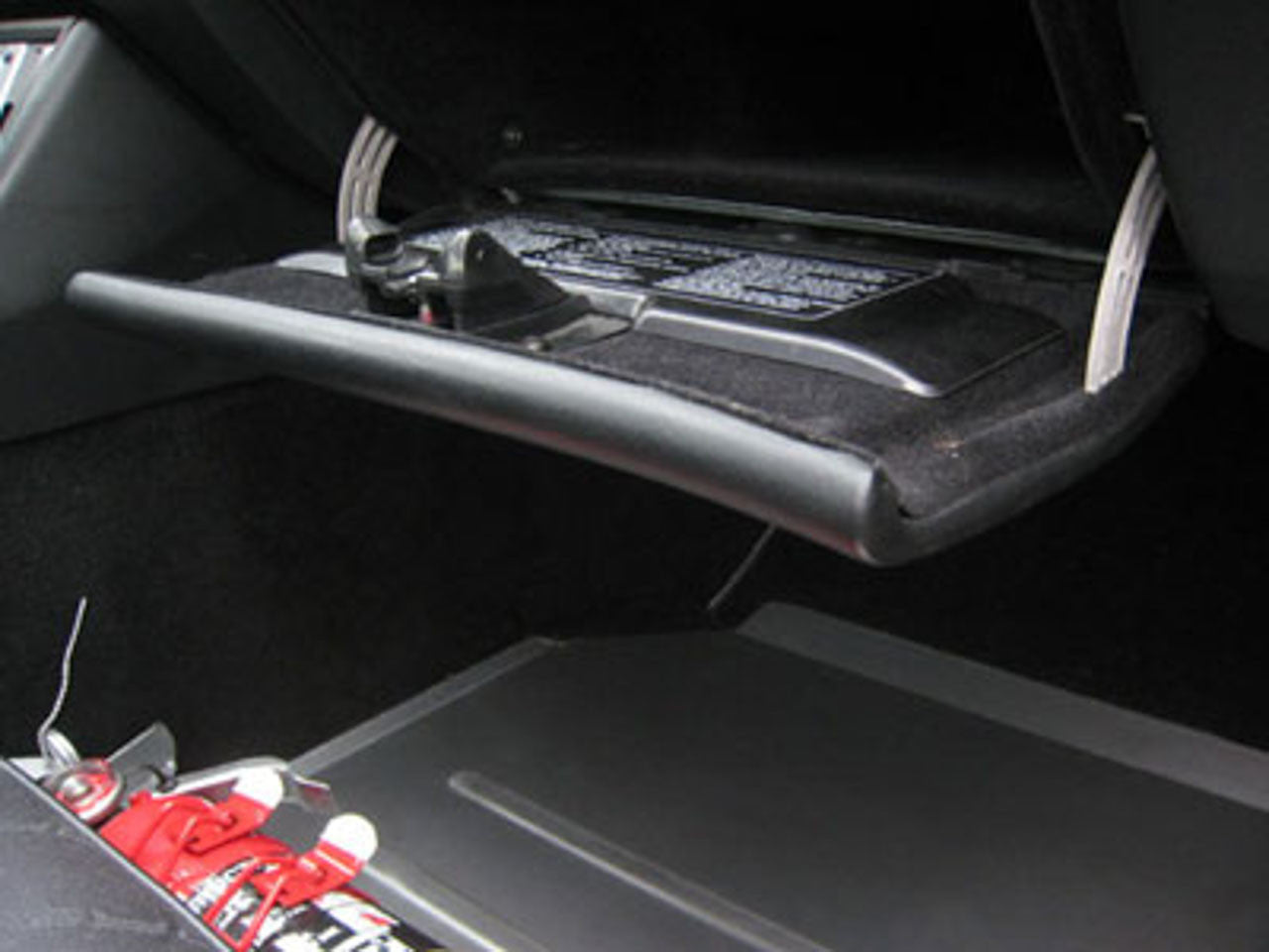 Rennline 944/968 Glove Box Stop Repair Kit - Porsche - SKU# I09