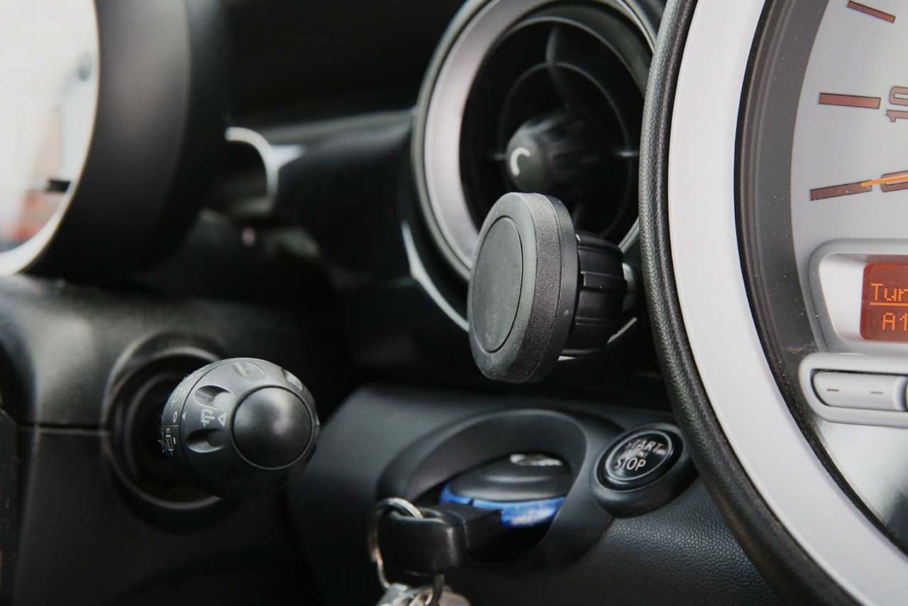 Rennline MINI R56 ExactFit Magnetic Phone Mount - SKU# PM01.60