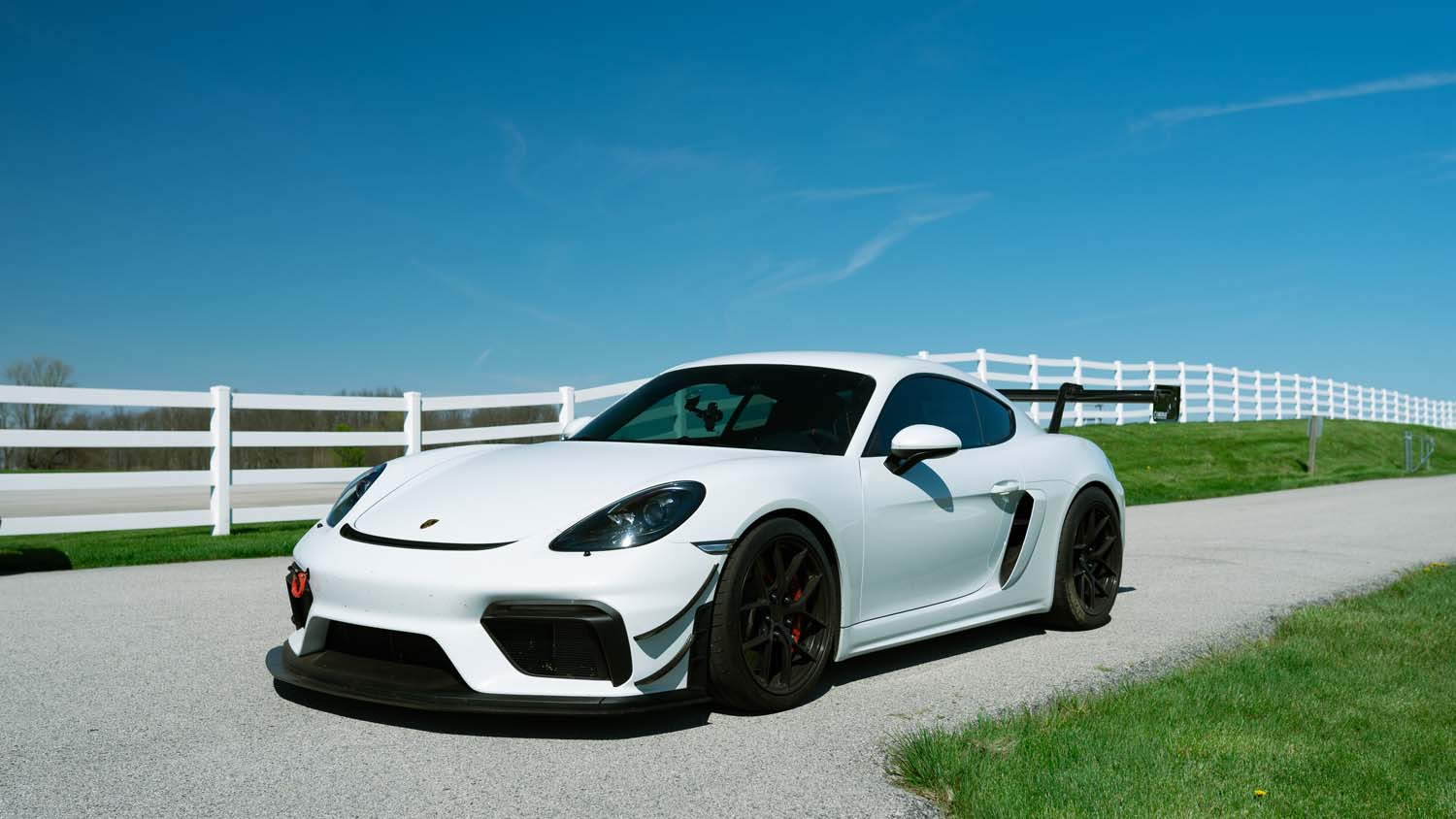 Verus dive planes angle view - Porsche 718 GT4
