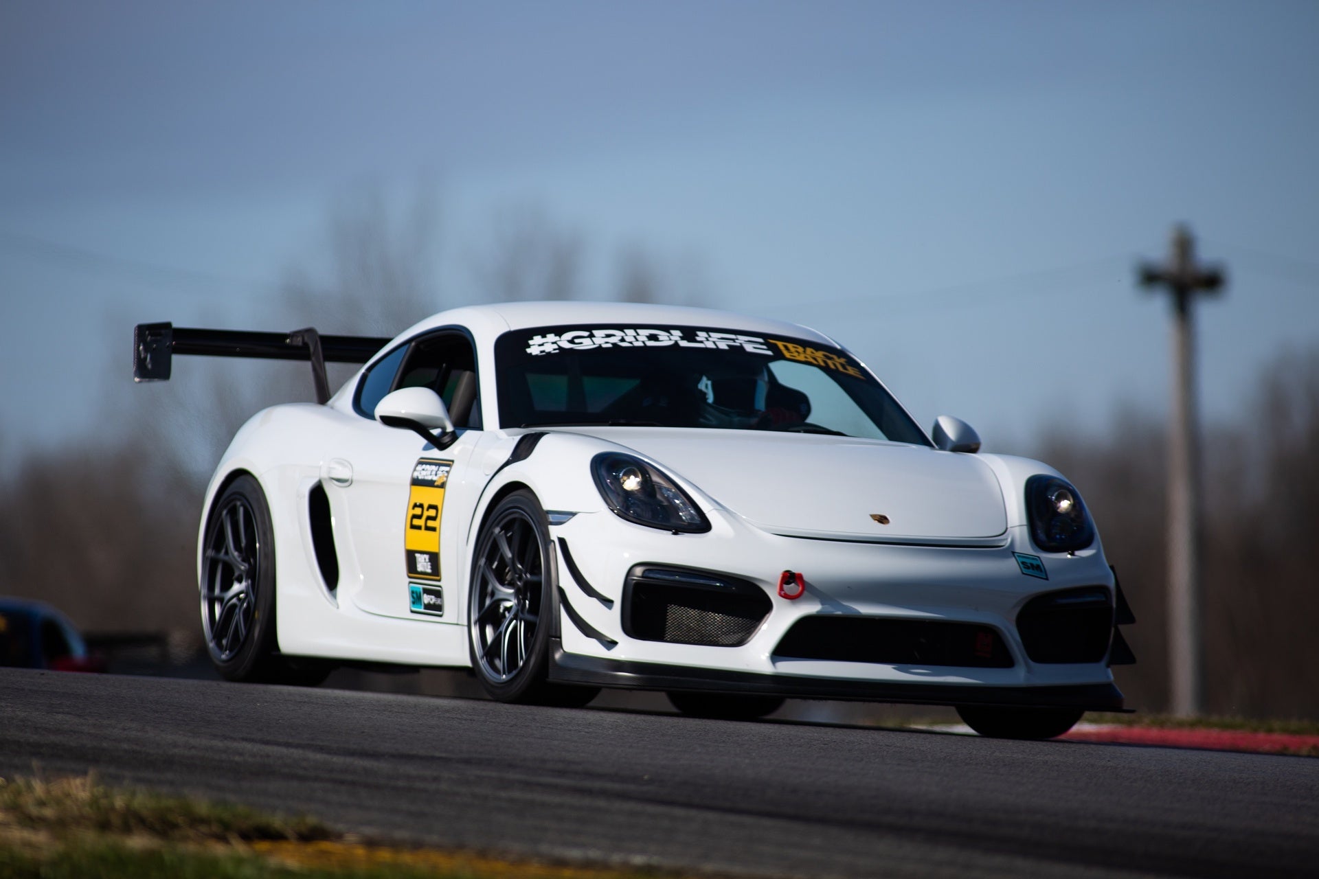 Verus front splitter corner detail - Porsche 981 GT4