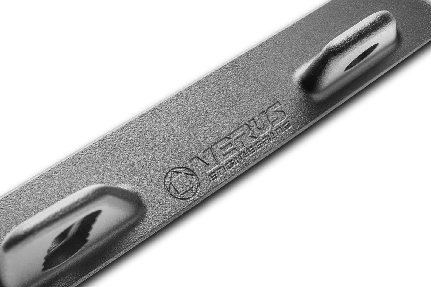 Verus Engineering AOA wing mount - Porsche 992 GT3 angle detail