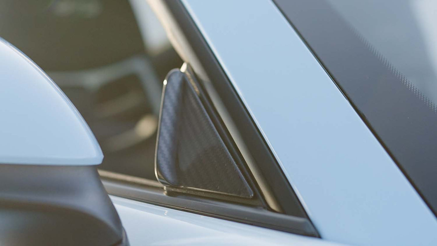 Verus wind deflector detail - Porsche 992 GT3