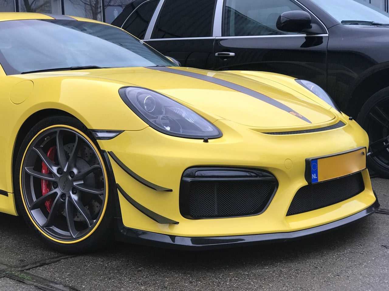 Verus dive planes fitment - Porsche 981 GT4