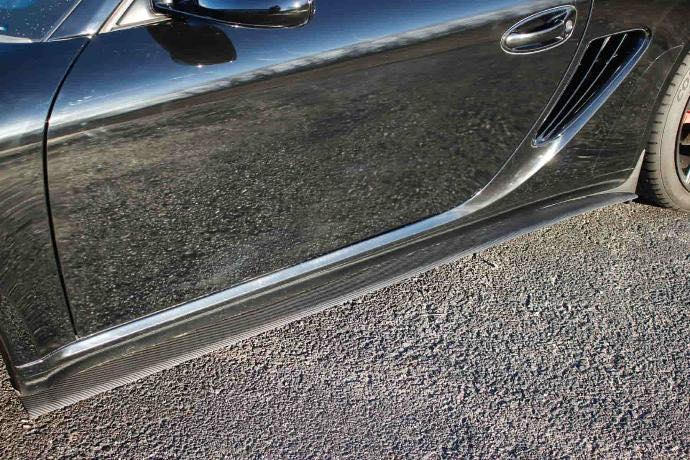 Verus side splitter on car - Porsche 987 Cayman