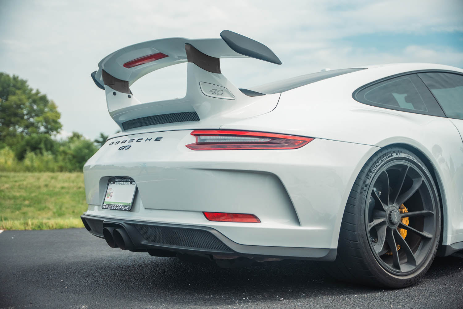 Verus wing riser pair - Porsche 991 GT3