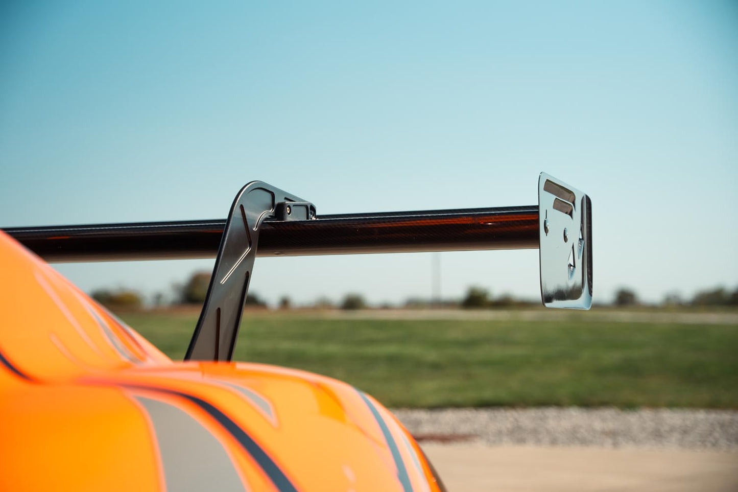 Verus V1X rear wing hardware - Porsche 981 718 GT4