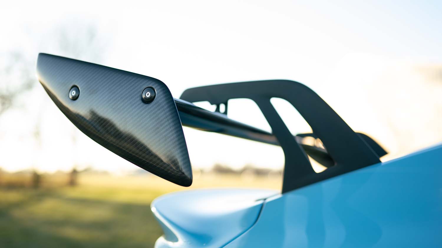 Verus Engineering UCW Rear Wing Kit - Porsche 992 GT3 billet aluminum mount