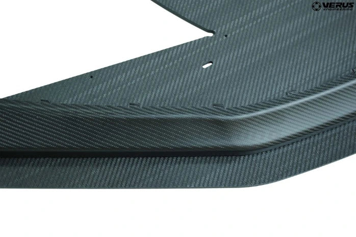 Verus front splitter on track - Porsche 981 GT4