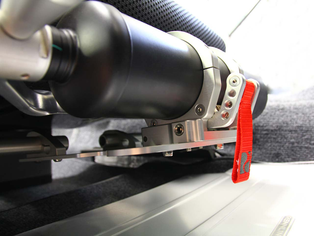 Rennline Fire Extinguisher Mount - Quick Disconnect - SKU# FE12